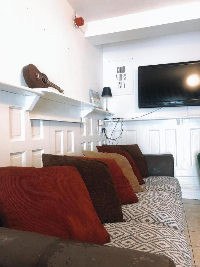 Lahinch -Beach -Surf- Hostel Esterno foto