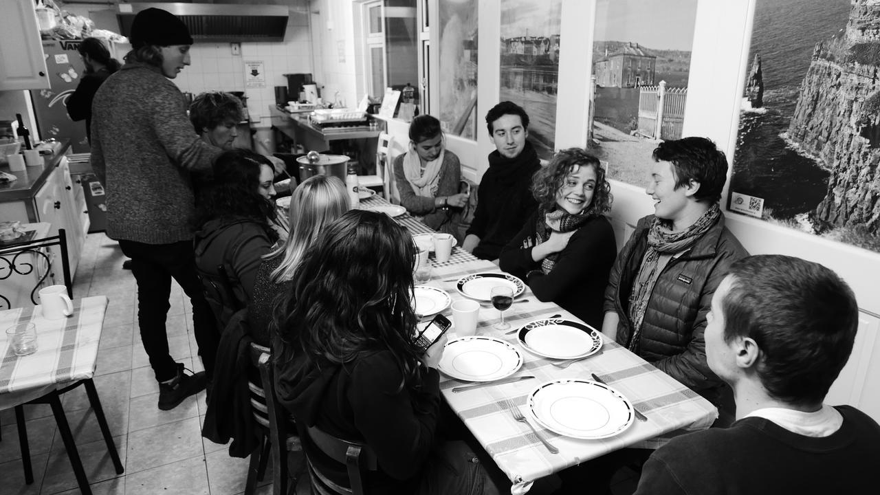 Lahinch -Beach -Surf- Hostel Esterno foto